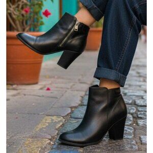 Aldo Womens Black Ankle Boots With Side Zippers & 3-Inch Block Heels Size 9